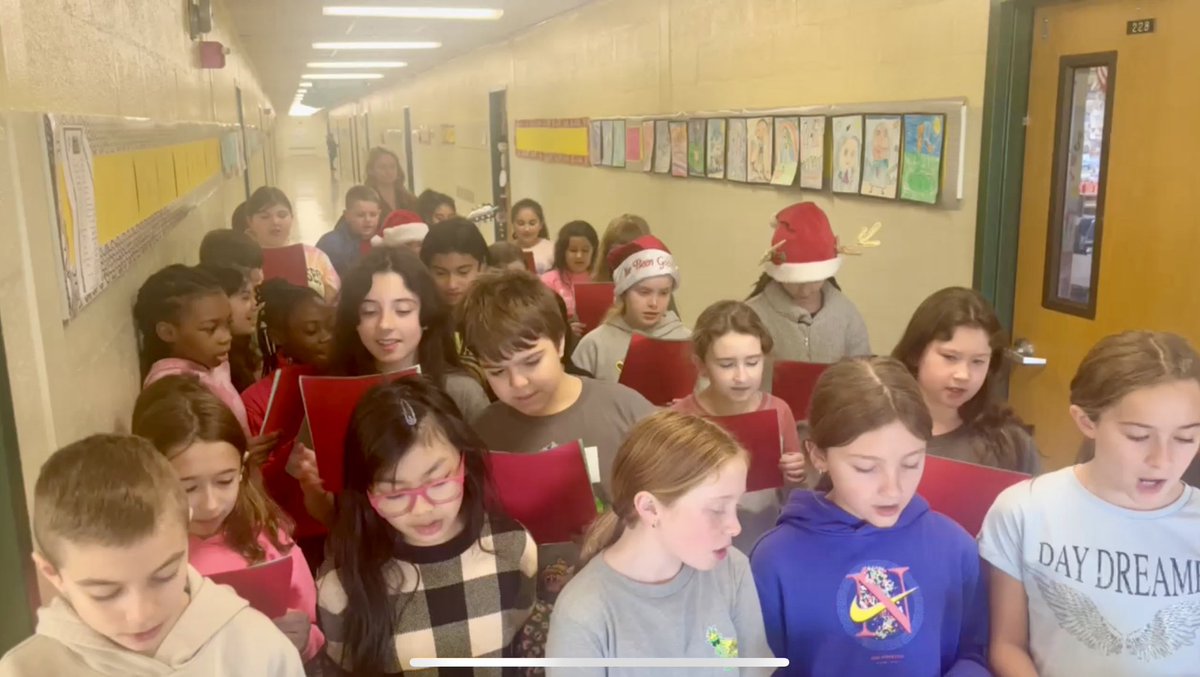 Early morning practice caroling for next weeks 4th &amp; 5th Gr Caroling 🕎🎄❤️<a href="/WWP_Dalers/">WWP_Dalers</a>