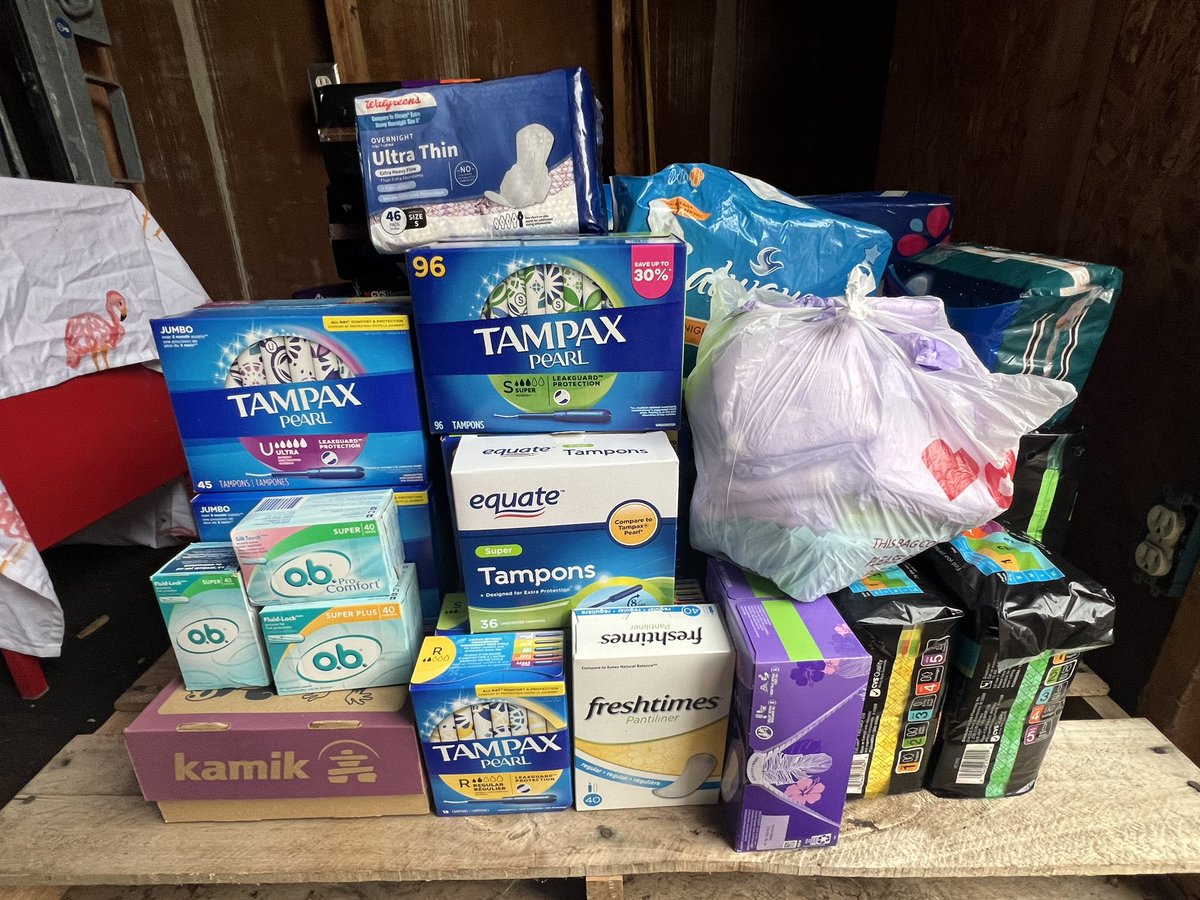 Wow - Christmas has come early here! Check out all of the donations we picked up from our amazing community partner, Ten Thousand Villages in OP. 926 pads, 864 tampons, 247 liners, 34 bladder control pads, and dozens of extra bags. Amazing! ❤️ #periodpoverty #noshame #kansascity