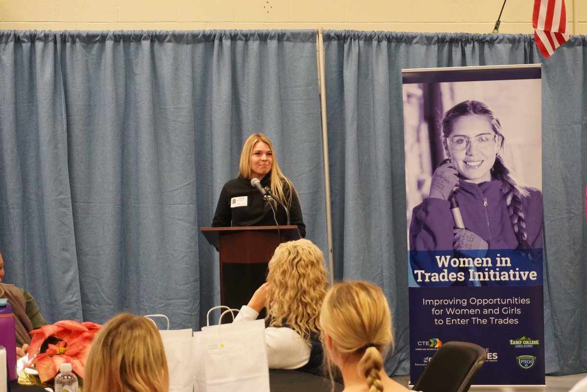 WSWHEBOCES's tweet photo. 67 female students from 6 school districts were invited to learn about the many opportunities & how important it is to have #WomeninTrades.
https://t.co/BwaC1q3EpZ
#WomenInApprenticeship #TradesWomen #SheBuiltThisCity #WomenInSkilledTrades #ChoosetoChange #CTE #STEAM https://t.co/37IG86kr41