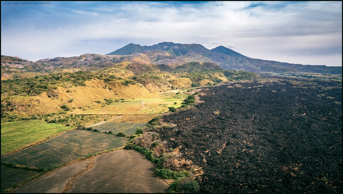xhkgtvnayarit's tweet photo. ¿Ya vieron las nuevas fotografías publicadas por #MaxJackson?
Tomas desde la zona del imponente volcán Ceboruco ”El Gigante Negro" 📷 La última erupción fue en el año 1870.
Municipios de Jala y Ahuacatlán, Nayarit 📷 https://t.co/vVciHCLeW6