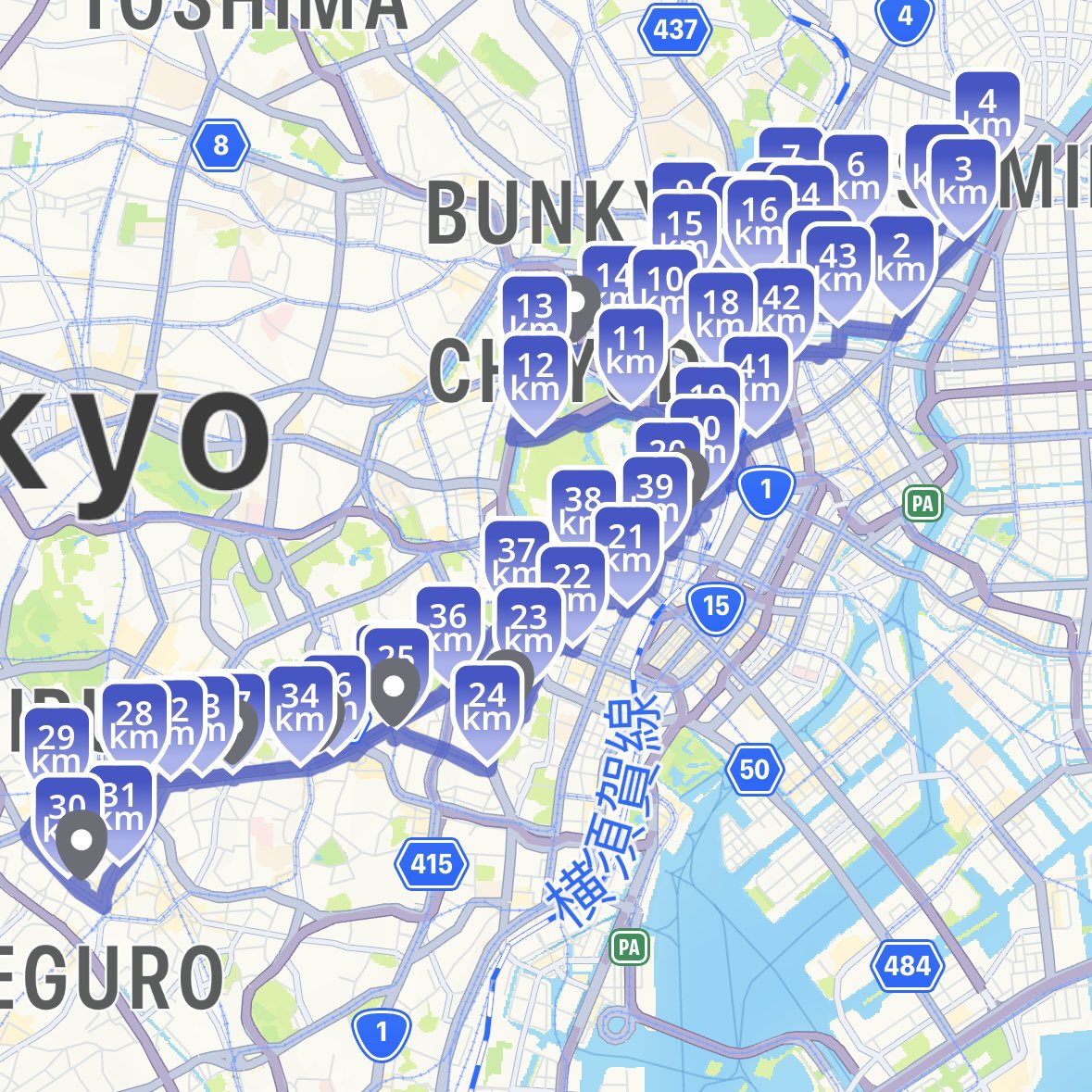 Marathon #226: Tokyo, Japan /// Got an ‘ASICS Foot ID 3D scan’ today…and it gave me some wild data. Thanks to Stephanie & Ryohei from @Runkeeper for setting it up. You can get this done for free in @ASICS_JP stores here 👣🇯🇵🌏 #MarathonEarthChallenge  #WorldByFoot