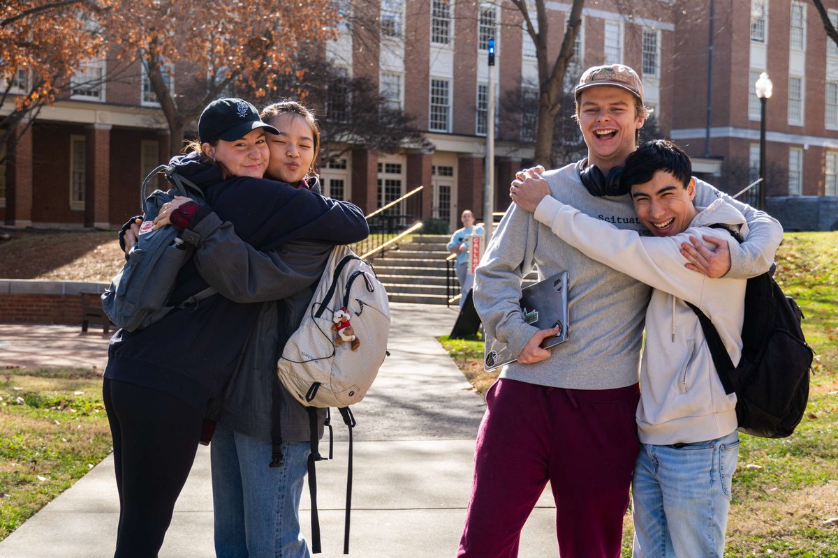 WFU Residence Life and Housing tweet media