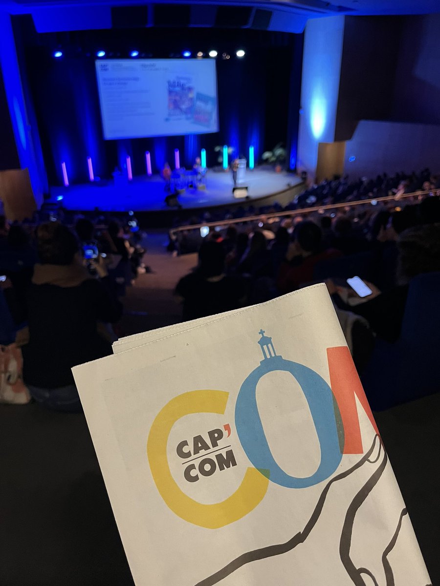 PierrickBrgsCom's tweet image. 👉 #CapCom23 se déroulait chez nous à #Toulouse, ville de la #ComVivencia. Des conférences sur l’éco-accessibilité à celles sur l’importance des infographies, ou de la place de l’IA, c’est encore un formidable forum que nous avons eu avec un millier de communicants publics. 

2/4