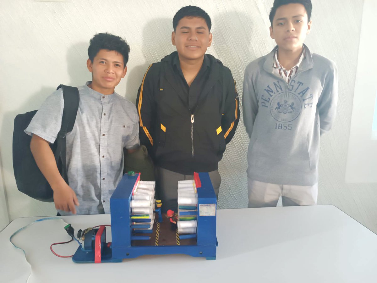 ConalepAtlaco's tweet photo. Aprendices del Modelo de Educación Dual presentaron propuestas de proyectos para mejora de procesos en las Unidades Económicas, con base en los conocimientos adquiridos durante su estancia. 
@Conalep_Edomex
#ApasionadamenteCONALEP
#ElPoderDeServir https://t.co/RrZbqcCoet