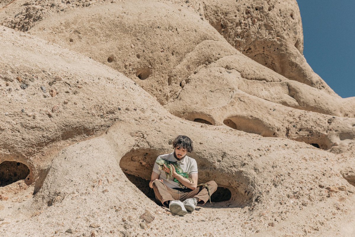 Quadeca's tweet image. Things are taking place