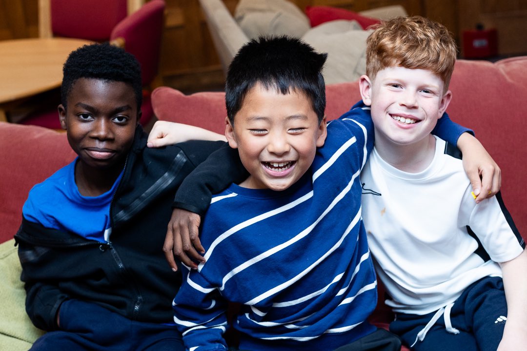 The boarders at Aldro love to spend time with the matrons chatting about their day, reading books and having a snack. On these cold evenings, the boarding houses are a lovely cosy place to have fun with their friends and relax.
 
#boardingataldro #lofeataldro #boarding