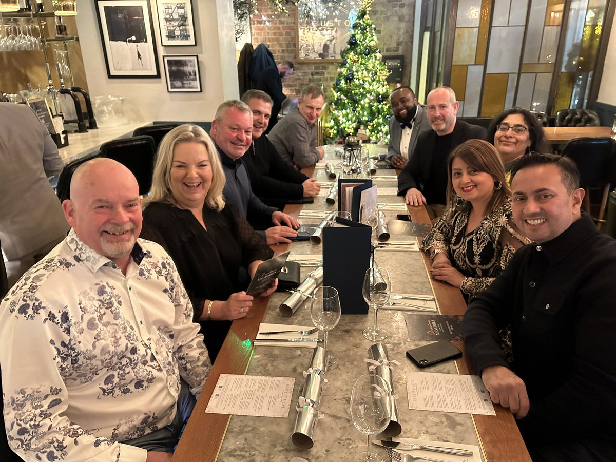 Shajeda_NHS's tweet photo. #ItsFriday 💜 team night out in Birmingham city centre #TeamTimeOut #Wellbeing 💜 @TomJJackson1 @adave_NHS @TapsM7 @MarkAxcellNHS https://t.co/TjzQQf9xEJ