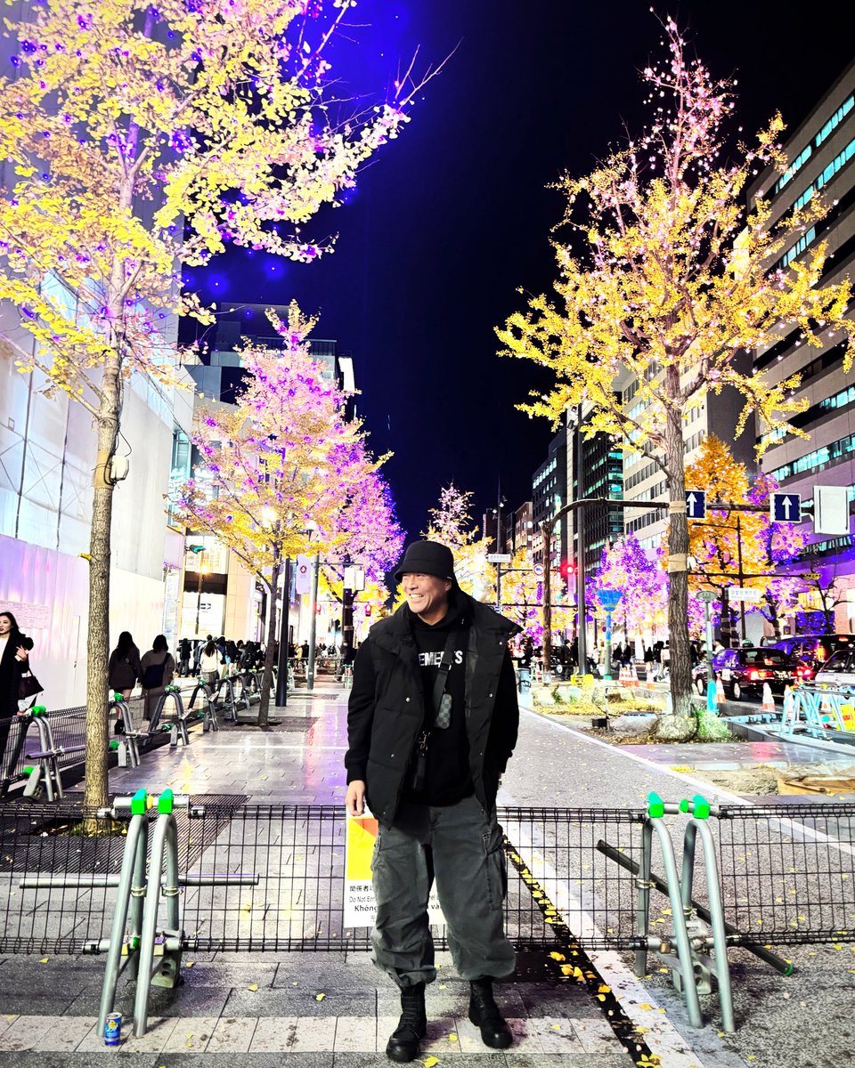 独りイルミネーション
#大阪 #イルミネーション #御堂筋 #御堂筋イルミネーション  #大阪市  #愛媛県今治市  #今治市  #愛媛県