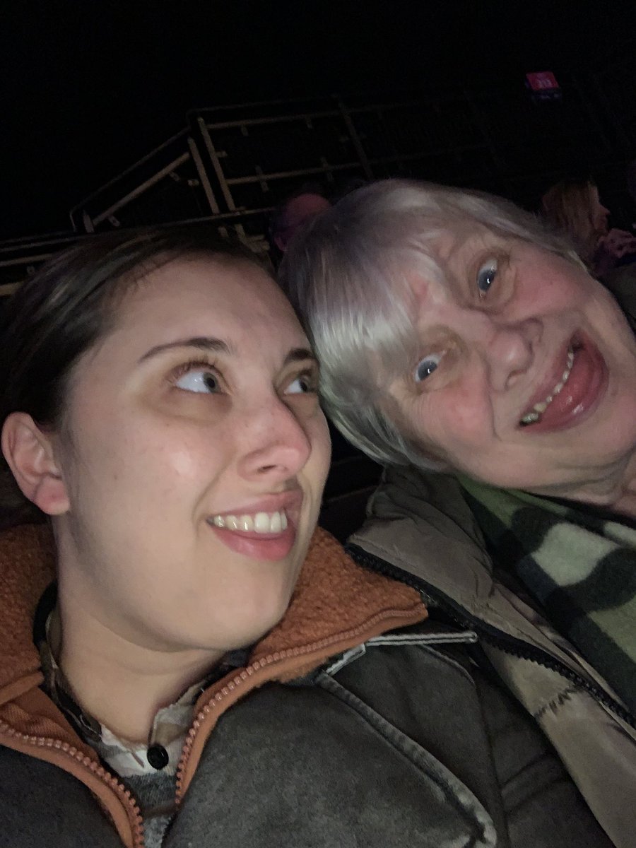 SarahHaden's tweet photo. #SMASheffield Just funny looking! https://t.co/9ee8aLeR1S