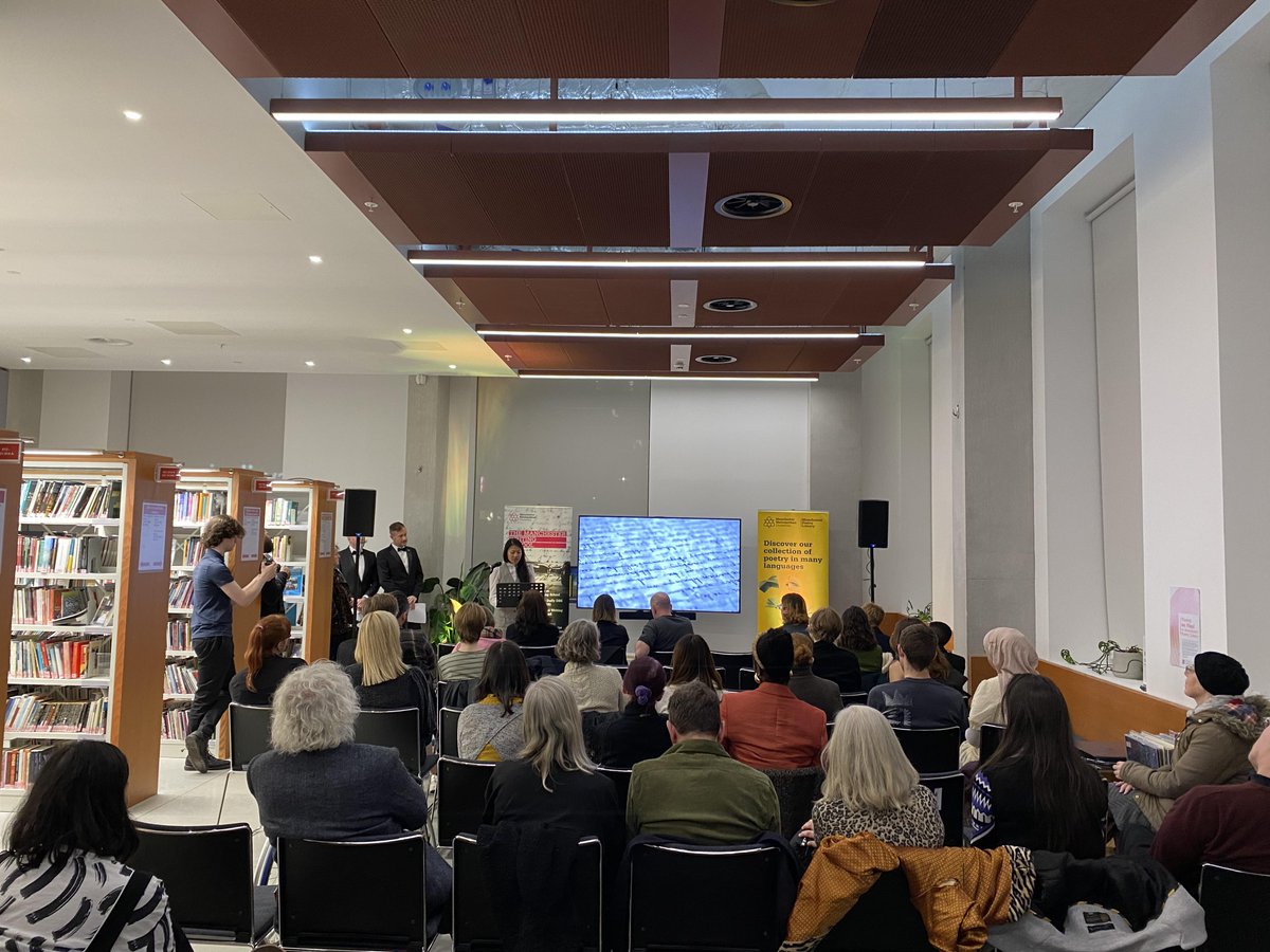 aAh_mag's tweet photo. @McrPoetryLib @Malikabooker @ManMetUni @MMUEnglishDept @McrWritingSchl @MCRCityofLit And the winner of the #McrWritingComp #Manchester Fiction Prize is… April Yee!
Well done, April🎉 https://t.co/ofHfSN3xk3