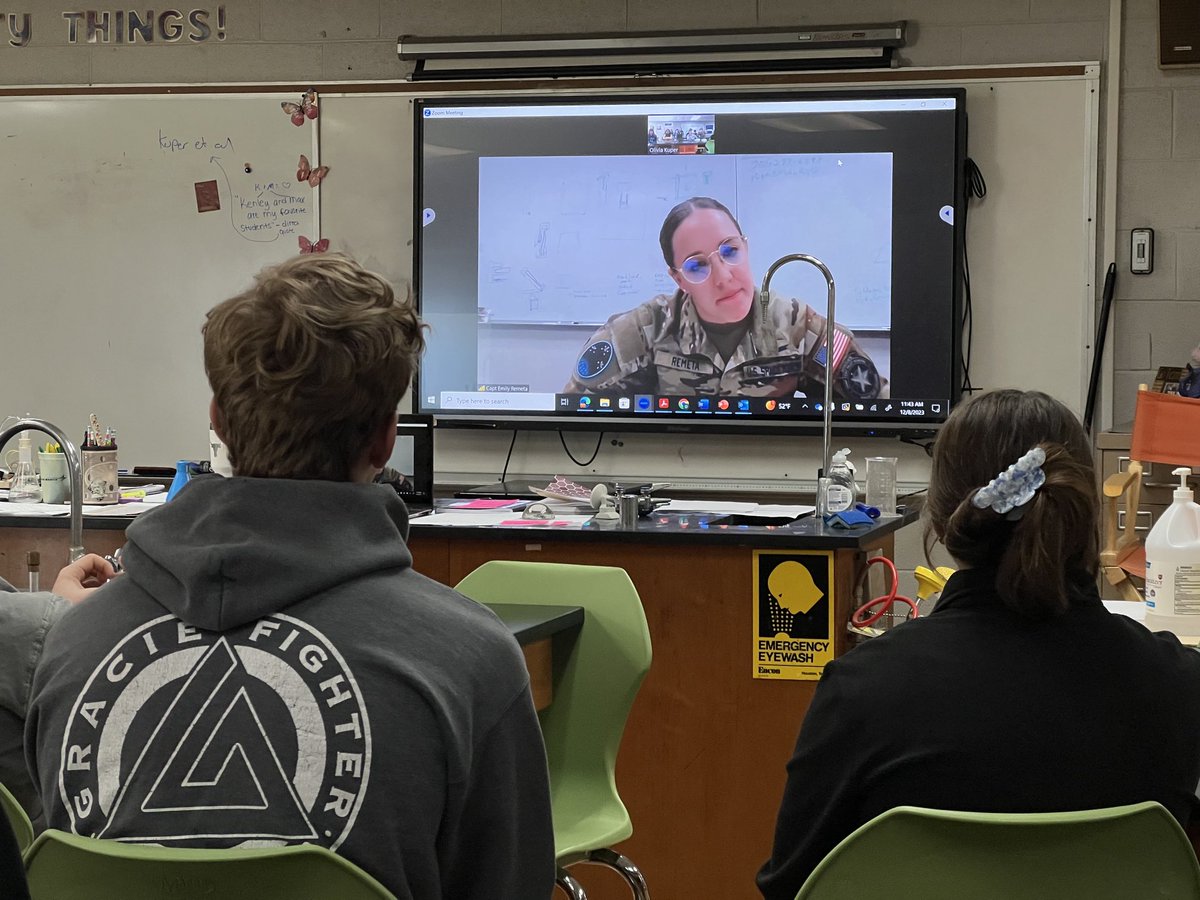 okstalnaker's tweet photo. North Greene High School science club zooming with Captain Emily Remeta of the U.S. Space Force! ⁦@GreeneCoSch⁩ ⁦@USSpaceForces⁩ https://t.co/7cYkOidFrs