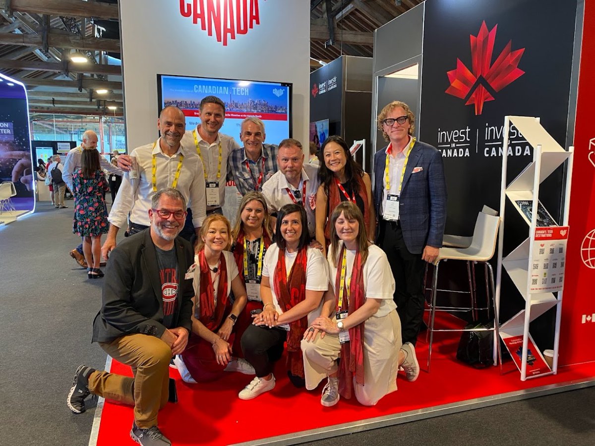 MeetOttawa's tweet image. The 2023 highlight reel for the Business Events team continues... 🤩👏

Theresa Gatto, BBA, CMP, DES was part of Team Canada at London Tech Week 2023. 🎡 ☔ 😍 

There were over 30,000 attendees and over 300 speakers!

#MyOttawa #MeetOttawa #LondonTechWeek2023