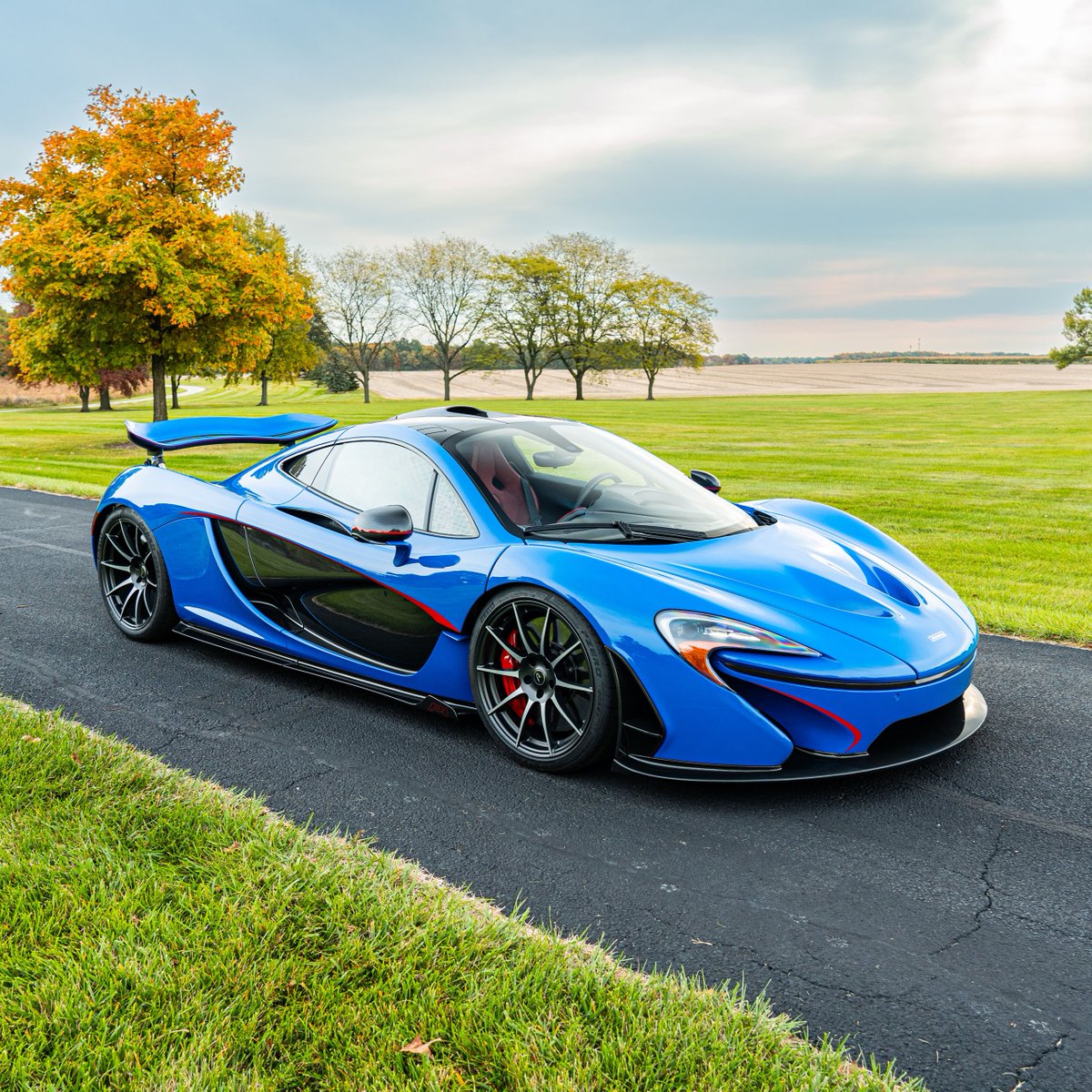 rmsothebys's tweet photo. Introducing "The Professor," this P1 boasts nearly $140,000 in MSO options, making it a masterpiece with under 2,700 miles on the clock.
β£β£β£β£β£β£β£β£β£β£β£β£β£β£β£β£β£β£β£β£β£β£β£β£β£β£
The auction starts at 6:00 P.M. EST tonight!
#RMSothebys #LuxuryWeek #McLaren #P1β£ https://t.co/KpLWSOXBd8