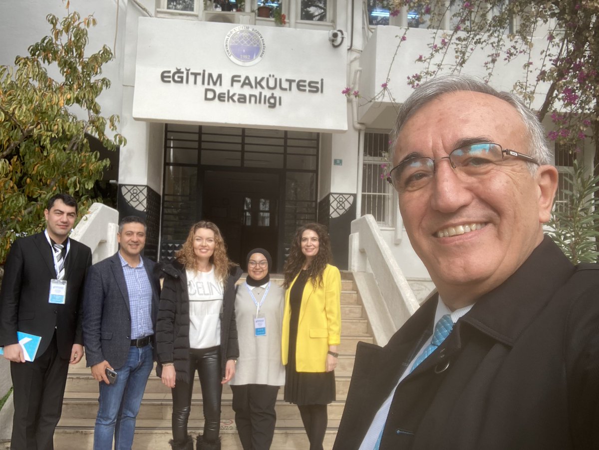 SadiSeferoglu's tweet photo. Çukurova Üniversitesi Bağlıca Yerleşkesi cıvıl cıvıl. Güzel insanlar var 🌺🌺🌺
6-7 Aralık 2023
Yağmur olmasaydı daha iyi olurdu 🙂
#ÇukurovaÜniversitesi #ÇUEğitimFakültesi #Bağlıca
#Eğitim #ÖğretmenlikProgramları #akreditasyon #epdad https://t.co/q0Yonwjtha