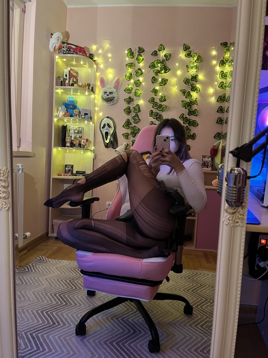 Whos this cutie - Viktoriia - Vikkkess 1557906 › NameThatPorn.com