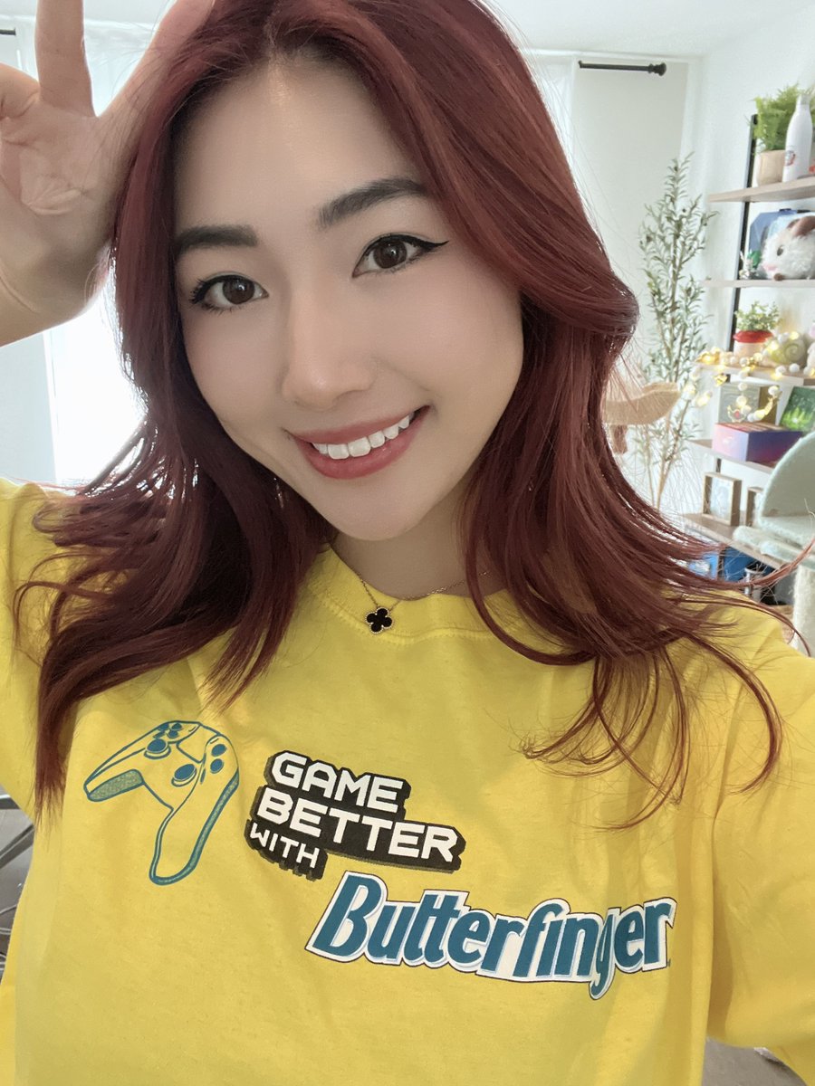 hii everyone 🥰

next week I’m super excited to play @finalfantasyvii ft. @butterfinger ultimate gaming bundle giveaway on 12/13 at 1pm PST!

tune in next wednesday at twitch.tv/xchocobars  💕

#ad #GameBetterWithButterfinger