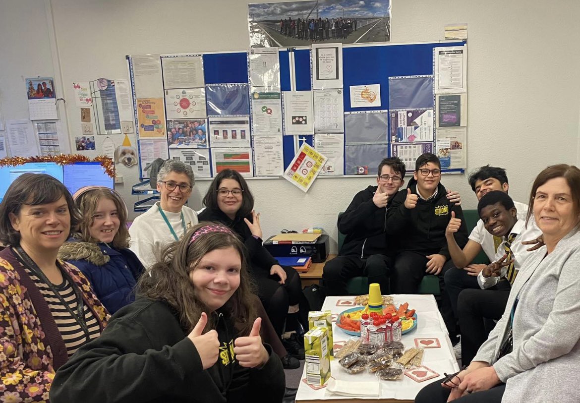 To celebrate receiving our Language +Communication Friendly Establishment certificate we had a semi-healthy celebration breakfast… in the Head Teacher’s office!! Great to chat to our pupil focus group about what makes our school so special #Lcfe #communication #InclusionMatters
