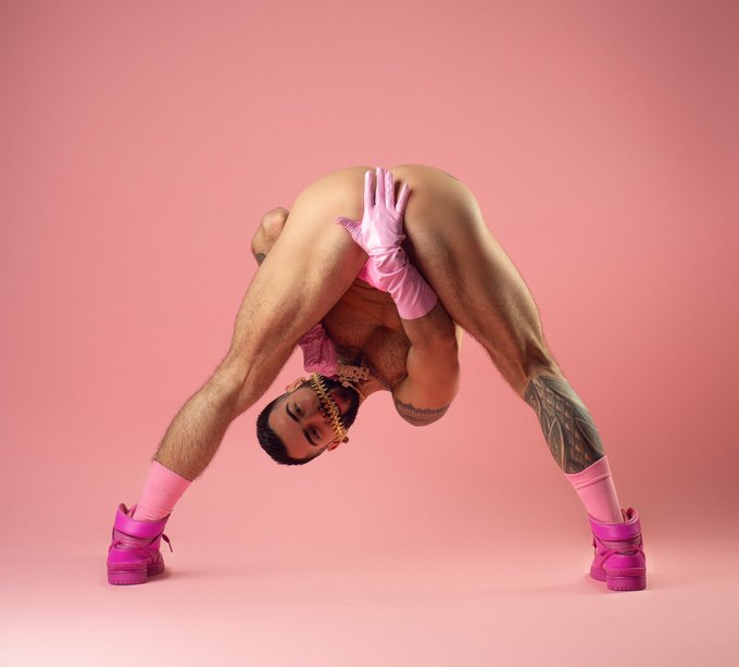 Streaming #PinkFriday2 in #GagCity 🎀  Shot by @jsteelestudios https://t.co/PYwwvDwSzk<a href="/tag/pinkfriday2"class="tags">#PinkFriday2</a><a href="/tag/gagcity"class="tags">#GagCity</a>