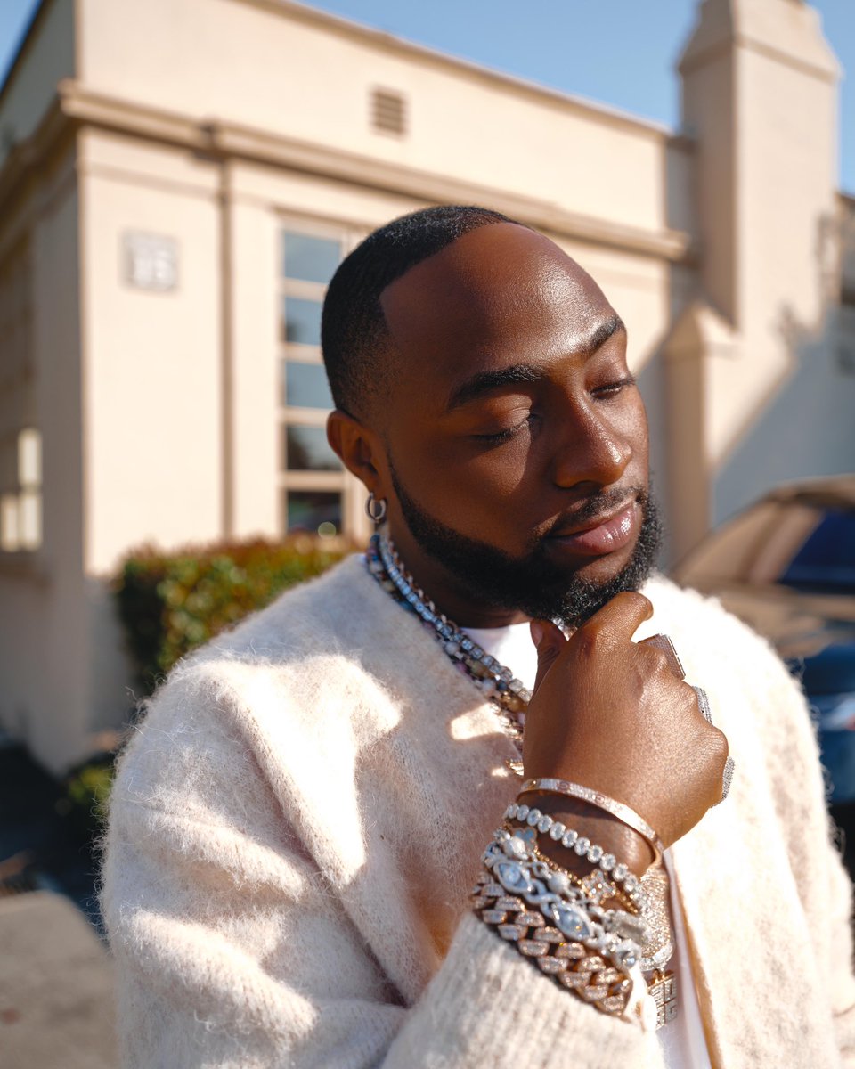 tosinmosi's tweet photo. Davido shot by me https://t.co/EigLBz9uQS