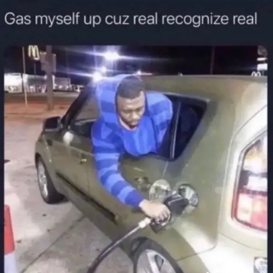 GamerSupps @Asmongold @Pyrocynical @Sodapoppintv on that code group shit  lately 🚬, image size:887x887