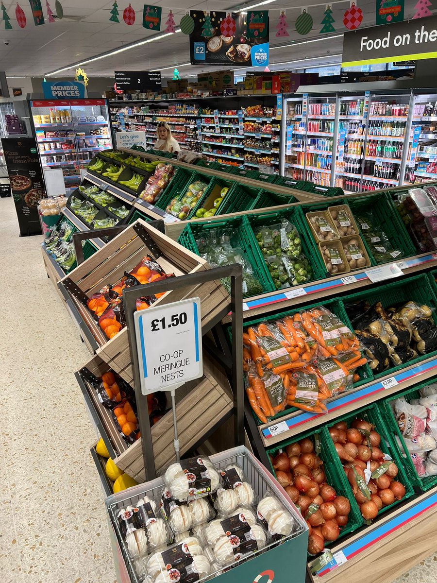 KateGraham03's tweet image. What a pleasure to visit Larkhall yesterday on refit launch day! Store is beautiful 🤩, huge thank you to all the team involved it really is a fab transformation! 🙌👏 #refits #thankyou #Coop @coopuk @mccarthy_1888