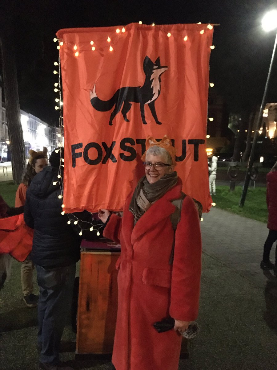 On a #FoxStrut through Bournemouth tonight, organised by the brilliant @thegobbledegook & @JayneJ_images for #16DaysOfActivism against gender based violence 🦊 #NoExcuse