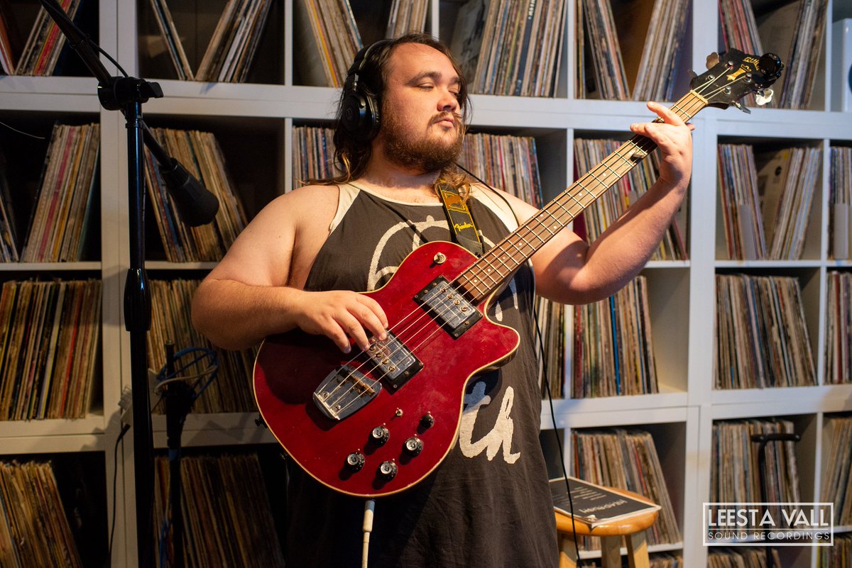 leestavall's tweet photo. As part of our Feature Friday series, we present to you @Kanashiiband from the Lexington, Kentucky for Direct-to-Vinyl Live Session #3095.
#lathecut #records #leestavall #directtovinyl #brooklyn #NYC #greenpointbrooklyn #analog #recording #indiemusic #vinyl #record #nycmusic https://t.co/VKIOzcoztv