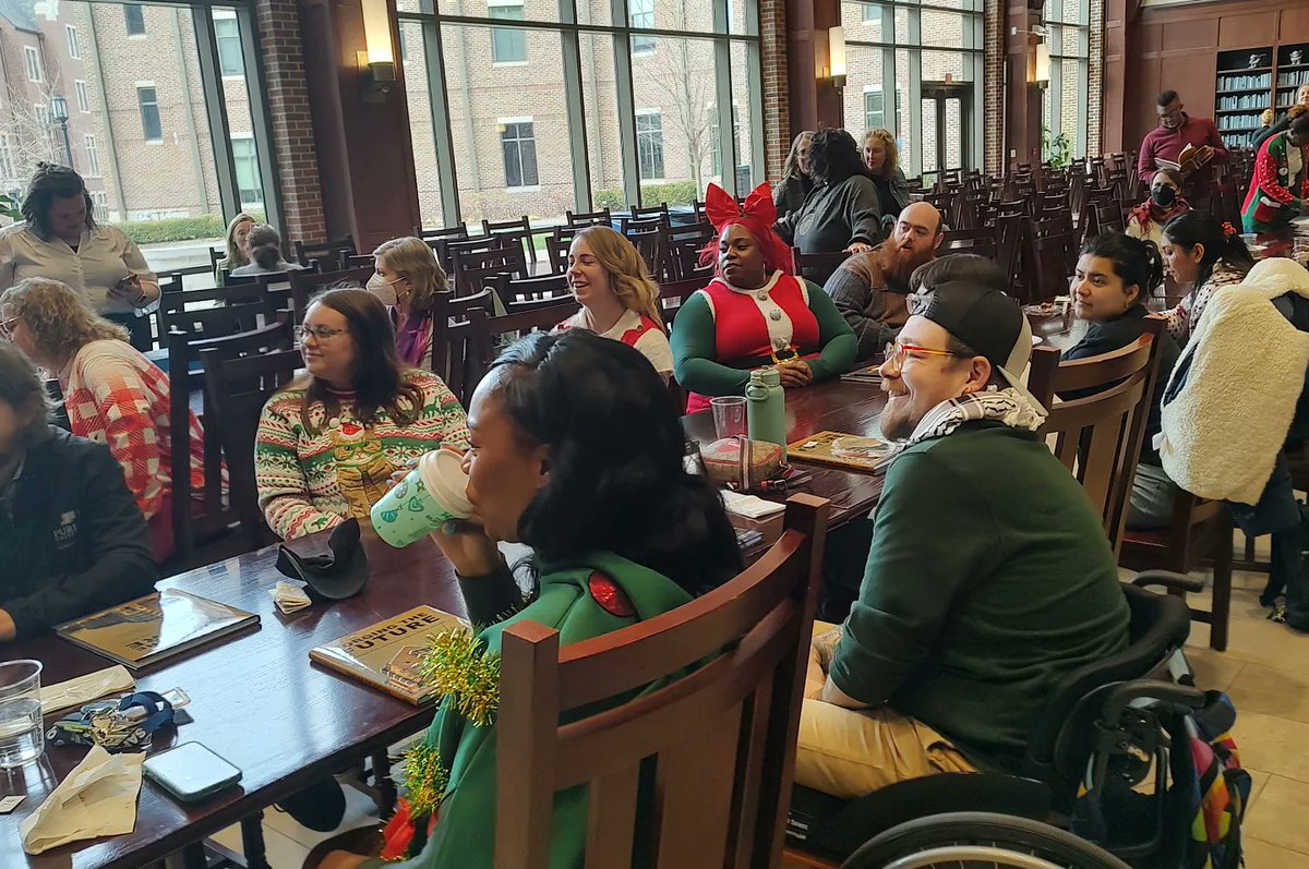 purduehonors_st's tweet image. That&apos;s a wrap on another great semester and another great holiday gathering followed by a competitive white elephant gift exchange 🤩🎁💝

 #purduehonors #honorseducation #boilerup