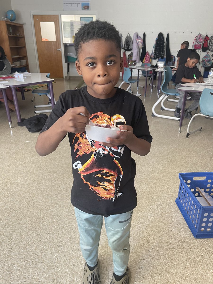dcvpa's tweet photo. We honored Native American Heritage month in lots of ways. Second grade learned Alutiiq phrases and made akutaq (Alaskan ice cream). Sixth grade researched and built models of historical Native American homes. #LearnThriveSoar #LearnThriveROAR https://t.co/F5Vj0ubMNH