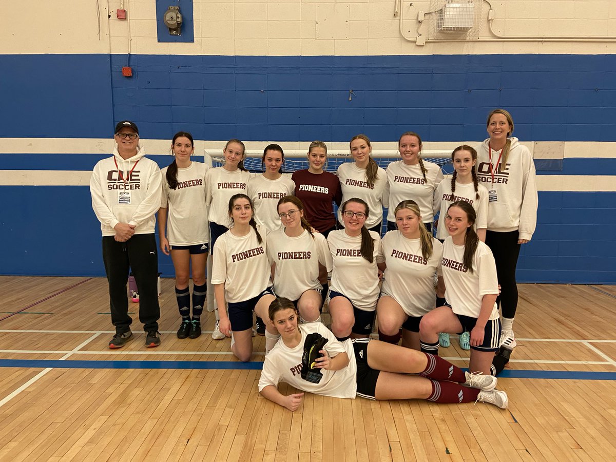 QE_Athletics's tweet image. ⚽️QE Girls Indoor Soccer went 1-2 at 4A @schoolsportsnl Provincials today👏🏻

🏅MVP: Megan Ruston
🏅MSP: Sadie Dawson

Thanks to @SportsGonzaga for hosting a great tournament 🙌🏻
