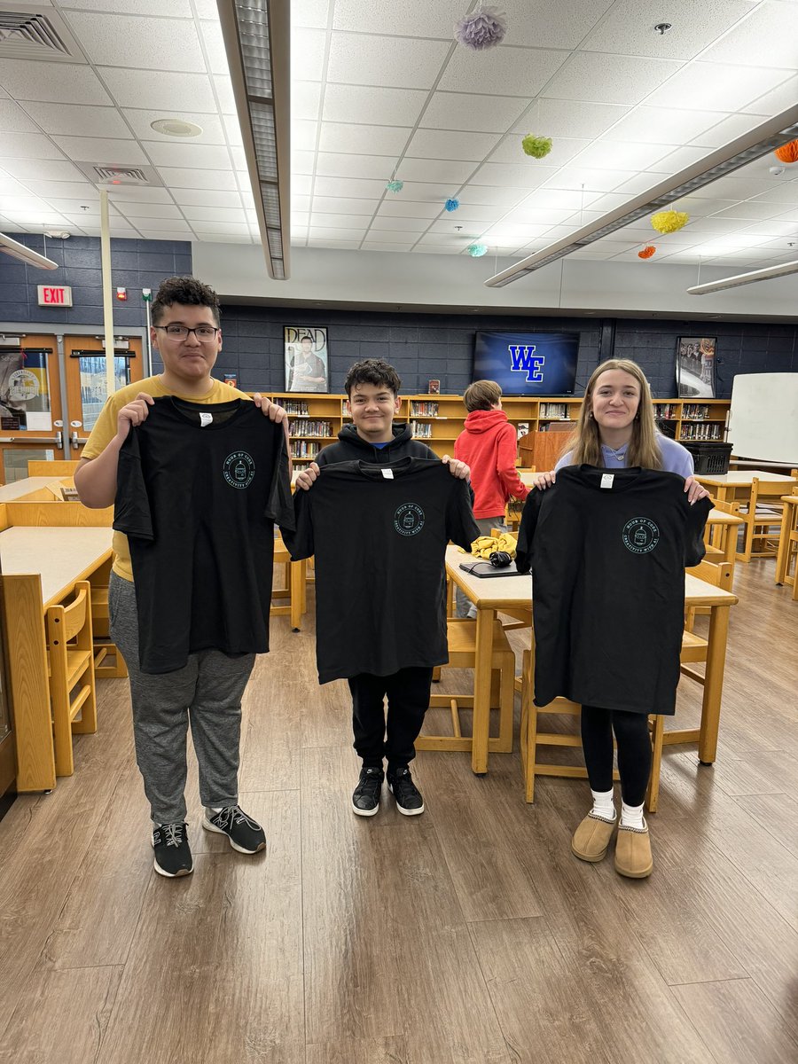 Runbeckhamrun's tweet photo. @WEMS_Raiders More Hour of Code! https://t.co/QqVyMvmyN8