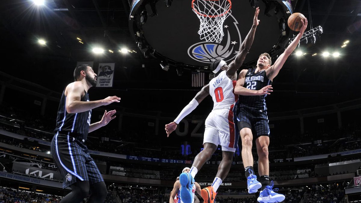 🚨TICKET &amp; SHIRT GIVEAWAY FOR TONIGHT🚨

Two awesome seats in section 102 for tonight against Detroit, along with 2 free shirts!

All you have to do to enter is
1) Follow <a href="/SixthManShow/">The Sixth Man Show</a> 
2) Like and RT this post

Will pick a winner quickly (by 4:15pm)!