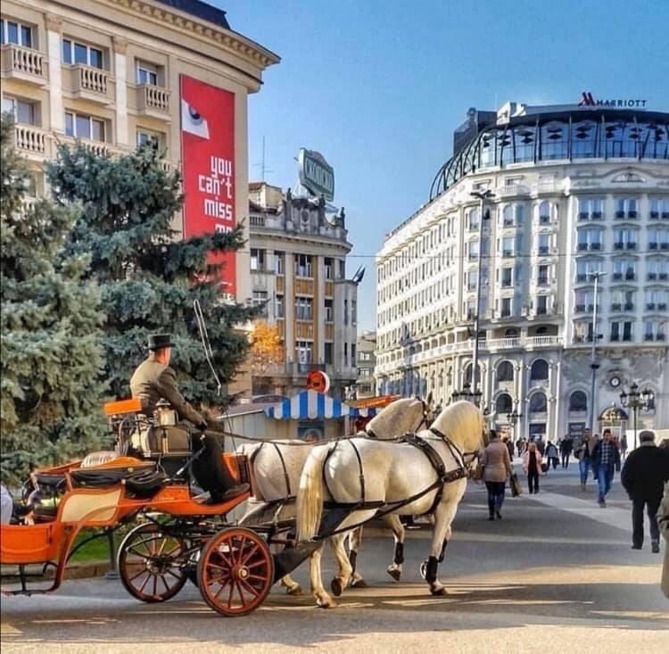 Едно време кога во Скопје беше малку поинаку. 
Дојдоа СДСМ и запустија се. 
Шилегов и Данела би ги судел за свесно уништување на Скопје.