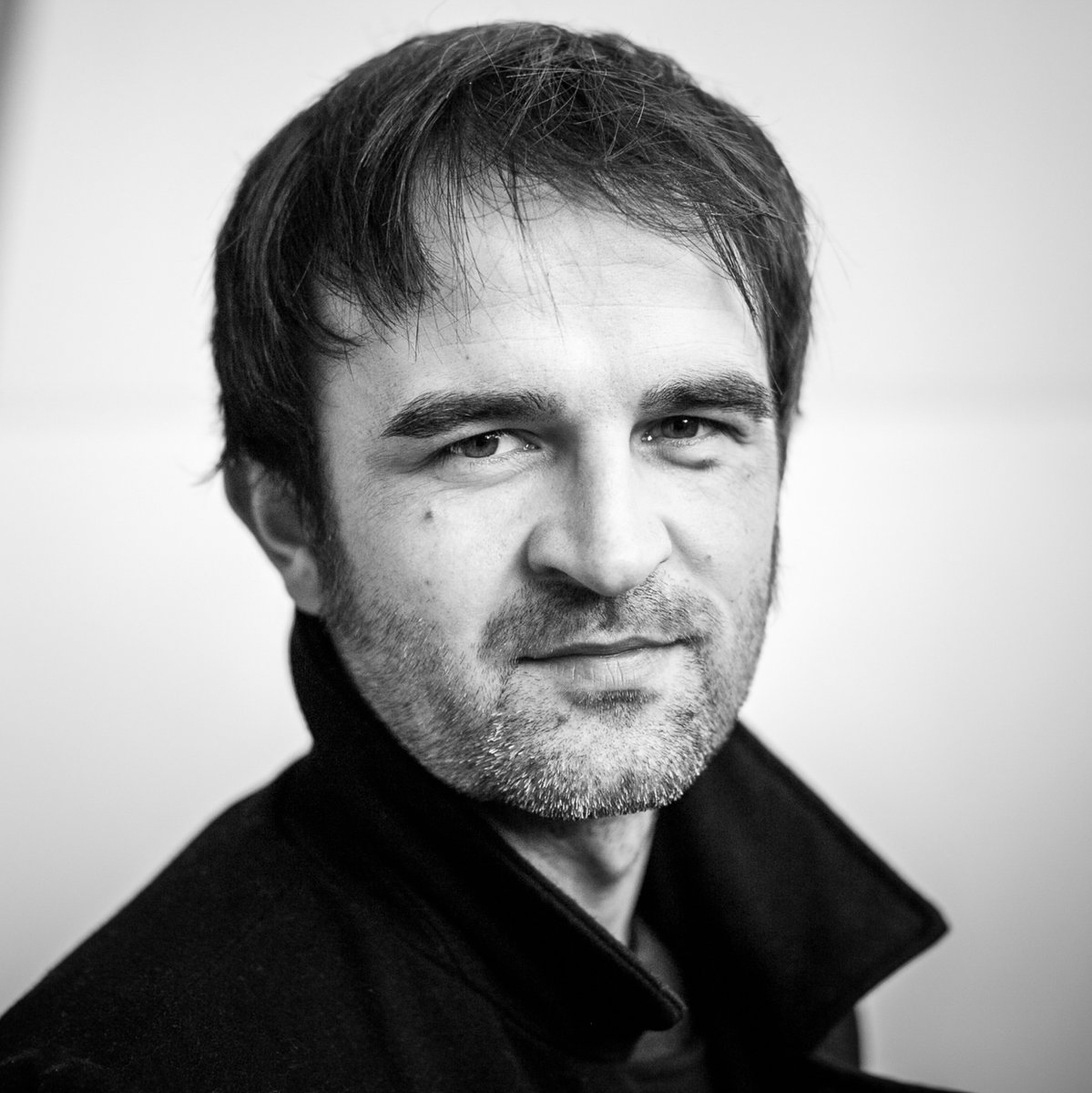 Splannenquetes's tweet photo. Nicolas Legendre reçoit le prix de la Transparence et de l’éthique publique créé par @TI_France et l'@ObservatoireEP pour Silence dans les champs (@EditionsArthaud). Après le prix Albert-Londres, c'est une 2e récompense majeure pour notre camarade au sein de « Splann ! ». 👊 1/ https://t.co/yIyQrkoLv9