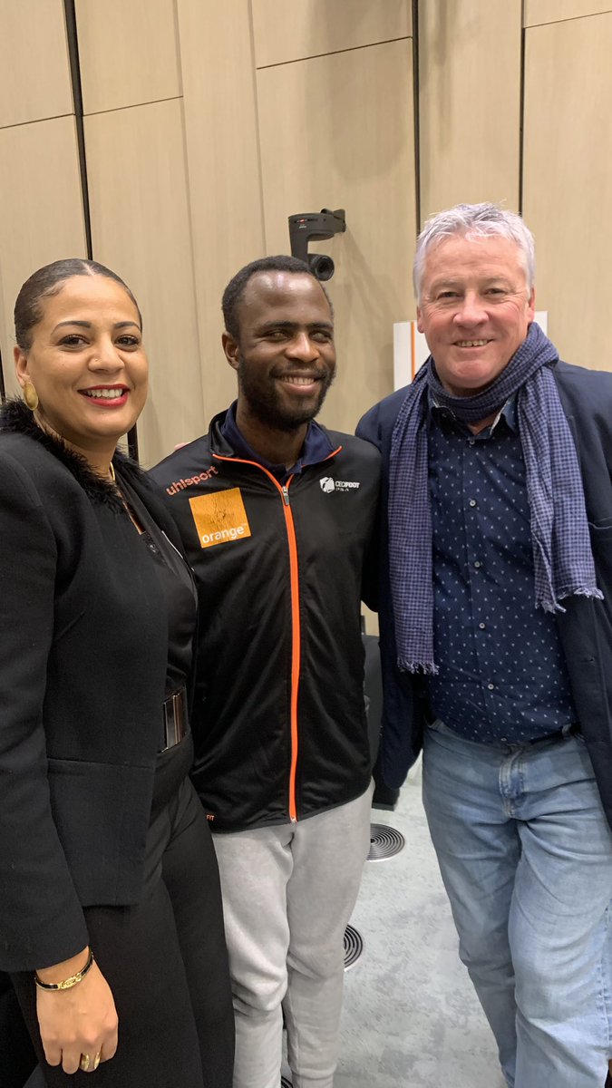 PhilippeWolak's tweet image. Cet après-midi j’accompagnais @yvanwouandji pour son intervention au séminaire d’une entité @OrangeIDF l’USC IDF. Une intervention sur le collectif, la cohésion d’équipe, l’intelligence collective et des échanges avec la salle très riches cc @SylvieBeee @laurence_jdn