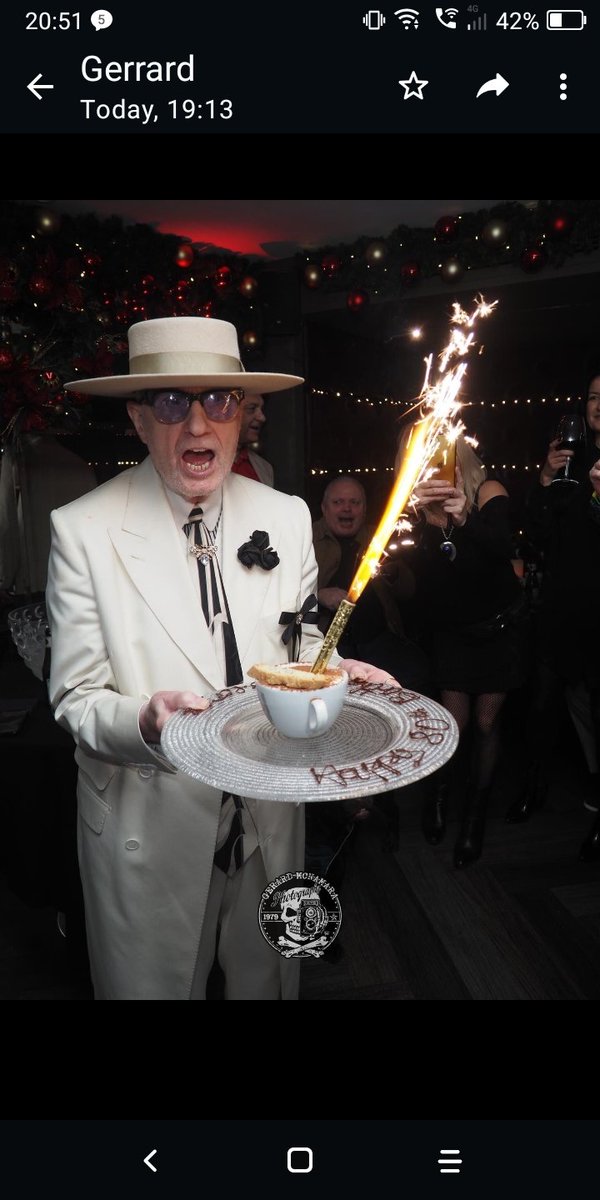 Am l old enough to follow <a href="/TheKingofSoho/">The King of Soho</a>  80 yrs old 😁🤗