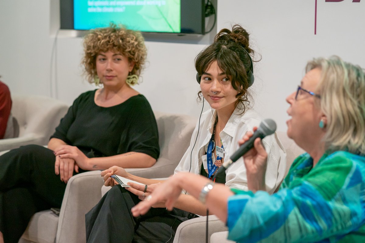 Nous sommes inspirés par le <a href="/cjECCyc/">Conseil Jeunesse ECCC Youth Council 🇨🇦</a> et les jeunes délégués à la #COP28. Christina McRorie et Abhay Singh-Sachal, ont animé un panel intergénérationnel sur l’#ActionClimatique systémique et collective. 🌱🌟 

Info : ow.ly/ahTp50QgWKs