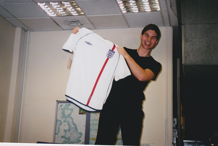 andreaskraettli's tweet photo. Vielen Dank, @JohannesHasler für deine spannenden Berichte über deine Zeit in England im Jahr 2001.
Info: https://t.co/xGDVP2F2vS
#Podcast #MOJA #Praktikum #Karriere #Landespolizei #Liechtenstein #Gemeinde #Gamprin #Bendern #England #AKDigitalMedia https://t.co/6F5htjzTjH