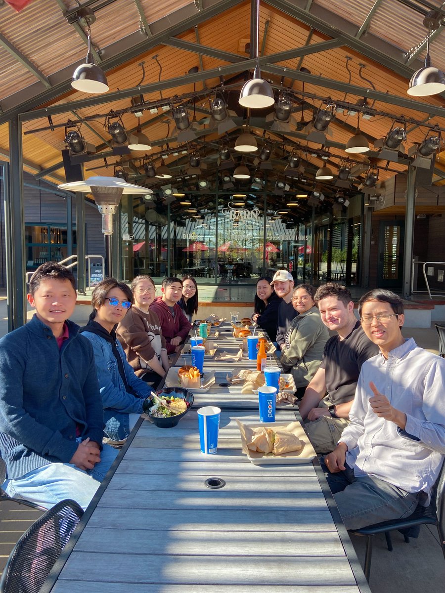 3n_lab's tweet photo. On this sunny day, part of the lab gathered to celebrate Yu's graduation. Dr. (soon to be) Yu Chang will continue his academic journey at Northwestern University as a postdoc scholar, starting in January. This marks the third Ph.D. graduate from our lab this year! https://t.co/uJW7JvUSCz