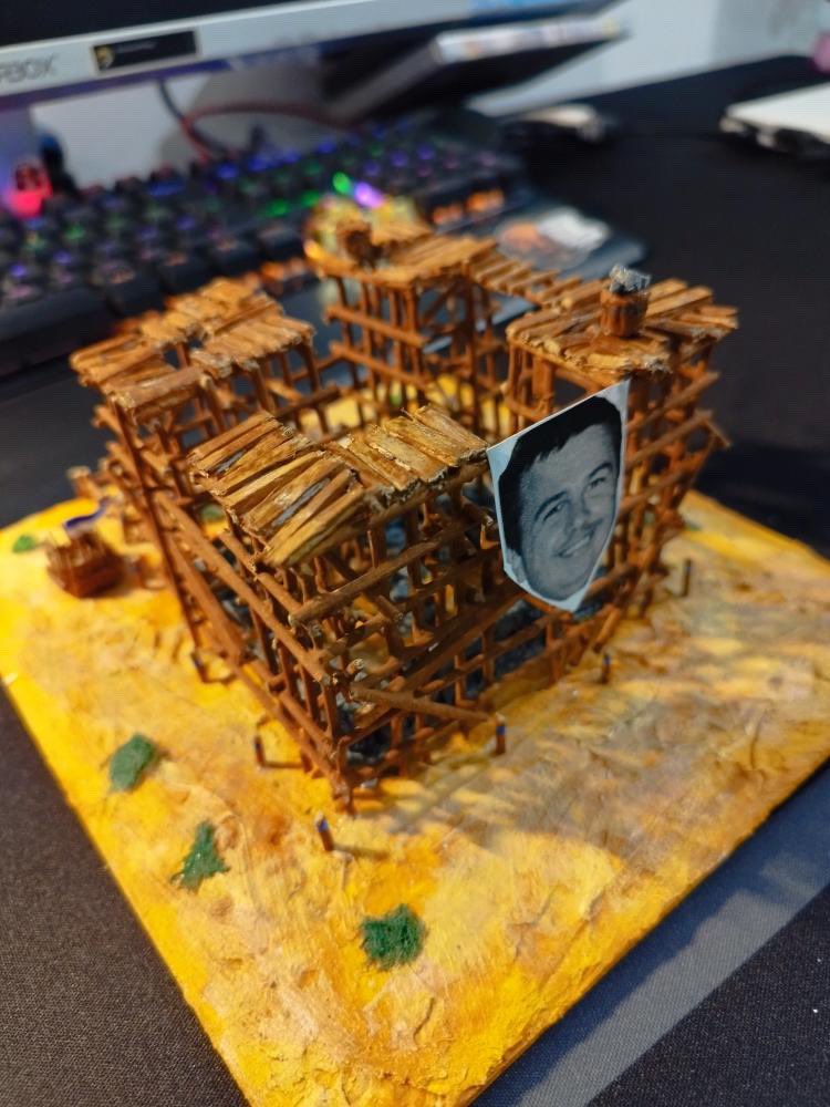 Hera_Aoe's tweet photo. Okay wow

A member of the community who had previously done a castle (i posted the pictures here) did a Daut castle this time... with toothpicks!!

He made a video which would be awesome if you guys could support! 

https://t.co/ciougF5cJU https://t.co/ZlXZvJda1B