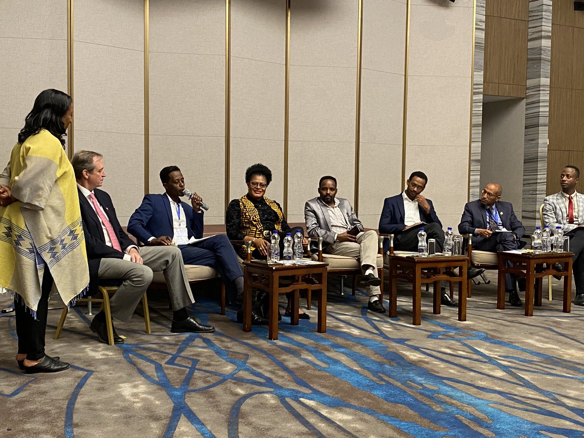 NicholeStarr5's tweet image. @SaferSurgery Lifebox #CleanCut @cosecsa side event! Eight years of #SSI reduction in sub-Saharan Africa and beyond…. Carried on by partners in many countries ✅🙌🏾 This event literally made me nearly burst with pride and joy 🥹🤩

@UCSFSurgery @UCSF_CHESA @GHES_Fogarty