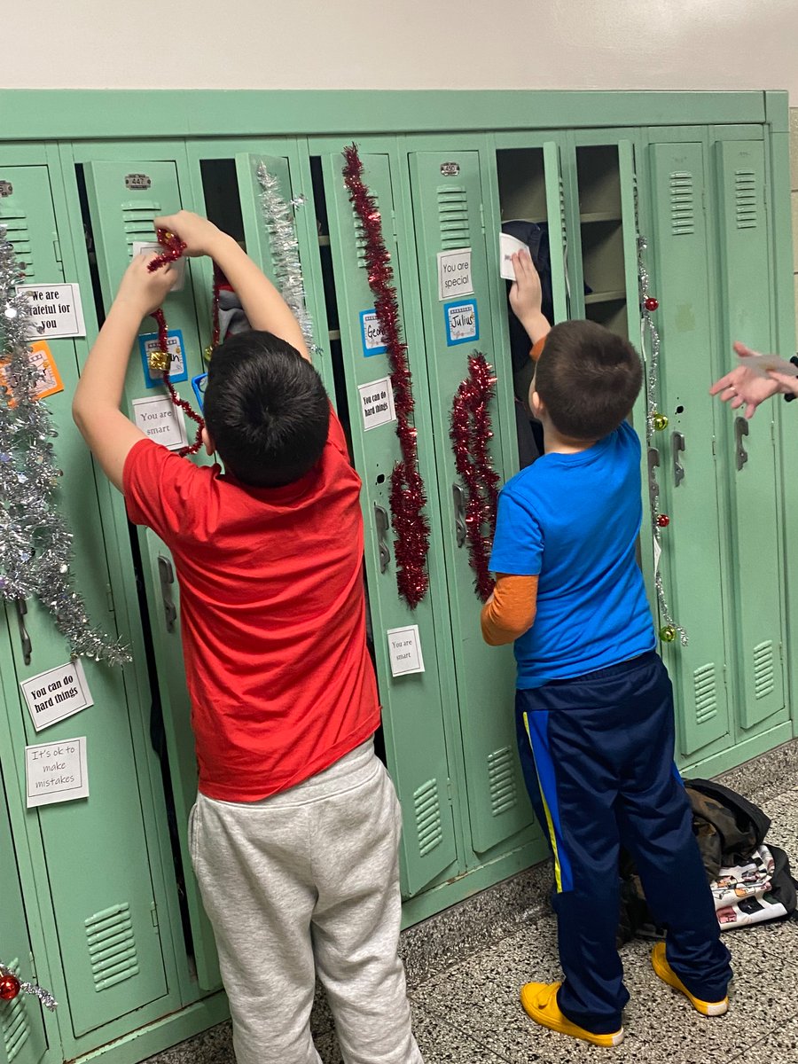 CCCSD_CES's tweet photo. Mrs. Mroczek’s class is spreading kindness to others! https://t.co/PL7NooVxdt