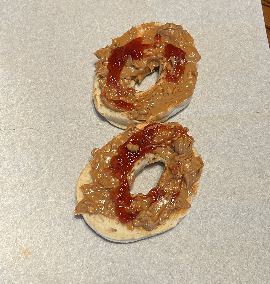 Ghardhar's tweet photo. I dedicate my Extra Crunchy Peanut Butter and Strawberry Jam Bagel to my British Pals
@GonzoLecture
#mmmmgood https://t.co/YOtXkJXKhJ