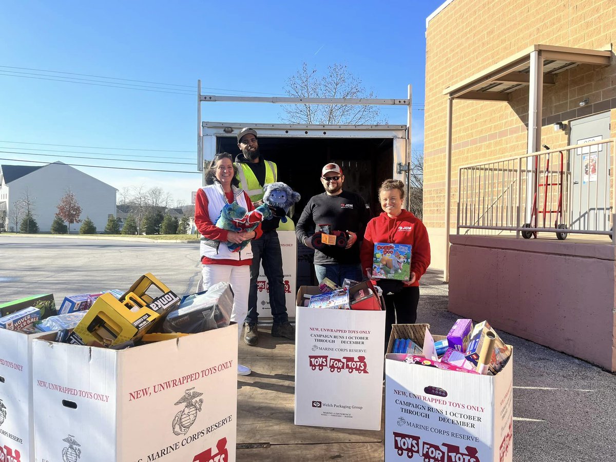 WOW is an understatement! The @jgm_steel  team donated 594 new and unwrapped toys this holiday season to @ToysForTots_USA!  Our elves were hard at work today collecting, packing a full trailer and transporting to the warehouse distribution center!  

#ToysforTots #HolidayGiving