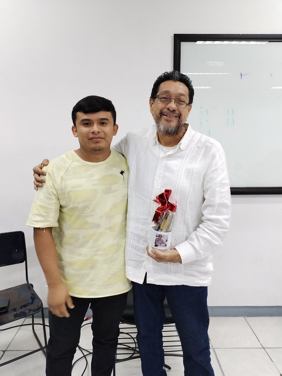 mapachestec's tweet photo. @diana_uan @omaralpuche @fanynyacevedo @LiliaAlejandr13 @RodrigoRubiou @ZaidaDChan Felicidades queridos Cuasi-Colegas muchas gracias por aplicarse a estudiar una gran profesional #LAE @ConlaCancun 
@COMAPPCancun 
@CONLATIJUANA 
@AremyBasto 
@LigiaSierraA 
@CarlosM56561117 
@manuel8canul5
@inap_mx 
@RoxanaMena18
@FLOTAFRANCISCO 
@jcgpantoja 
@chetubien https://t.co/ab7USEt713