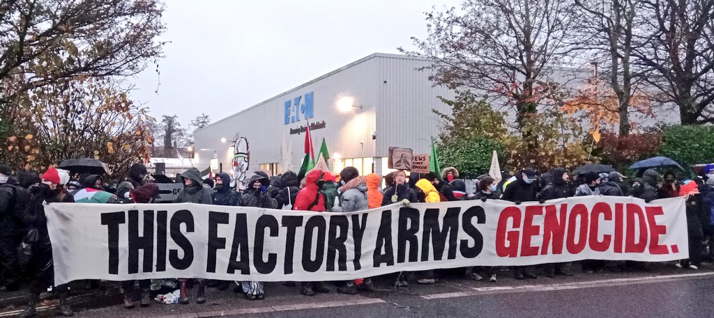 (Un)surprisingly advocating for climate justice &amp; palestinian liberation are deeply interwoven.
Fight for one. Fight for them all.
Seee you tomorrow.
Resource by  <a href="/visualizingpal/">Visualizing Palestine</a>