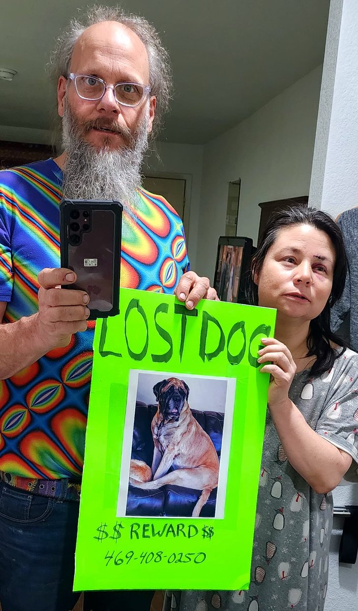 ChuggieKieser's tweet image. 🚨Urgent #LostDog #DecaturTX🚨
Our #MissingPet  Snappy was lost on highway 380 near #VictoryChurch in #Decatur after a terrible car accident.  He was spotted near Ash and Trenchard, with wounds. Please repost to help bring Snappy home. 214-205-1624 charles@mountainviewbuffalo.com