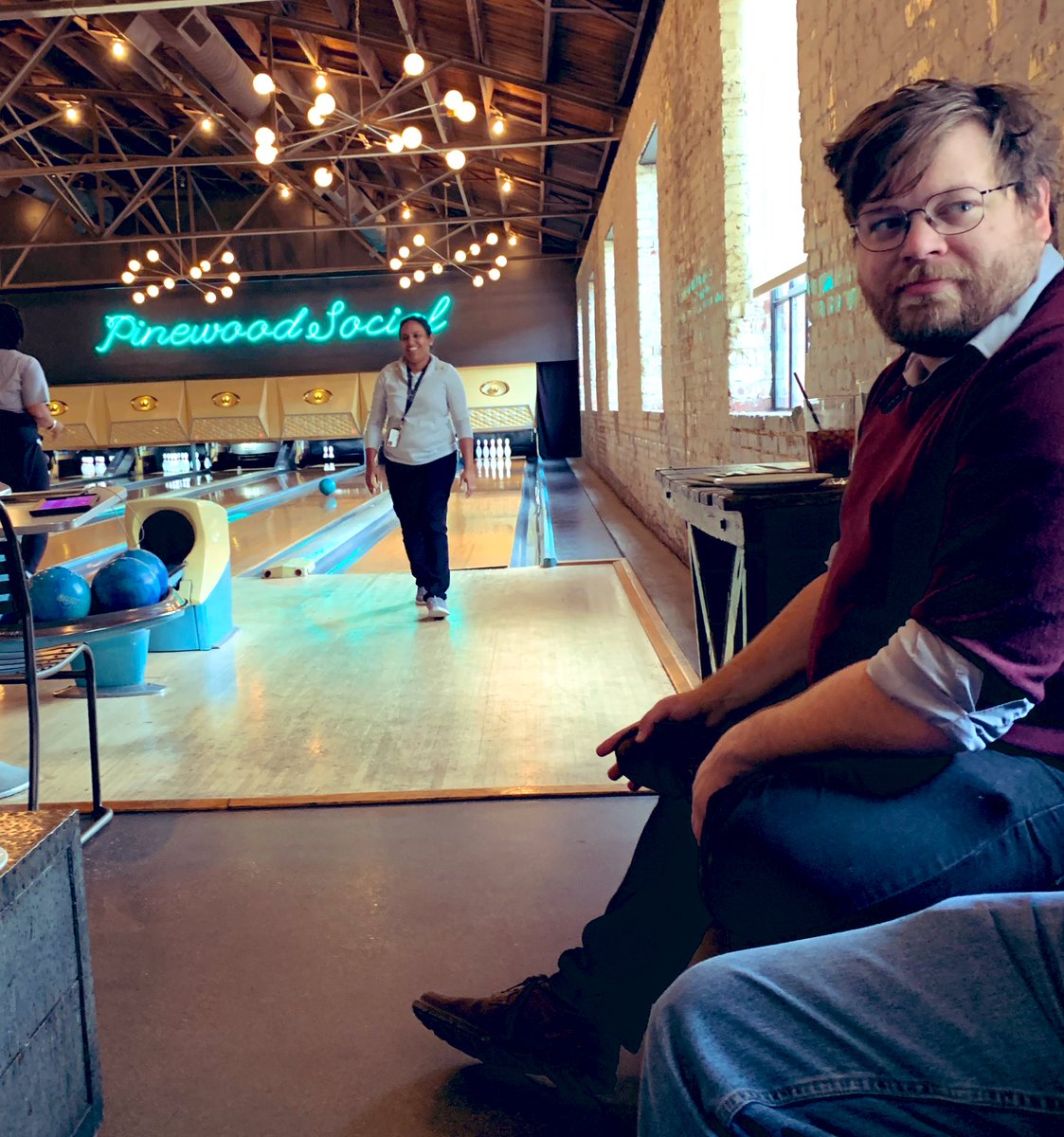 LEWoodardPhD's tweet photo. Dr. Julie Bejoy just won a three year postdoctoral fellowship from the American Diabetes Association!!! 

We are beyond thrilled for her. 🎉

@julie08james @AmDiabetesAssn 

We celebrated by going to to Pinewood Social for bowling 🎳 and snacks.

Congrats Julie!!!

@VUMCKidney https://t.co/tAVlI2fdFv