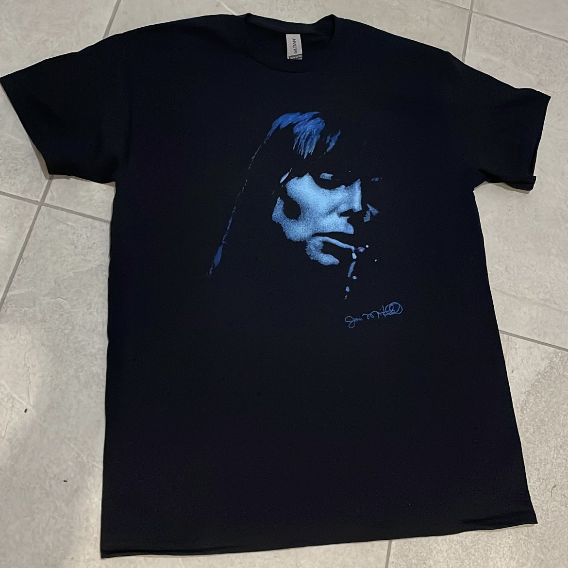 Online now. Link in bio 🎄