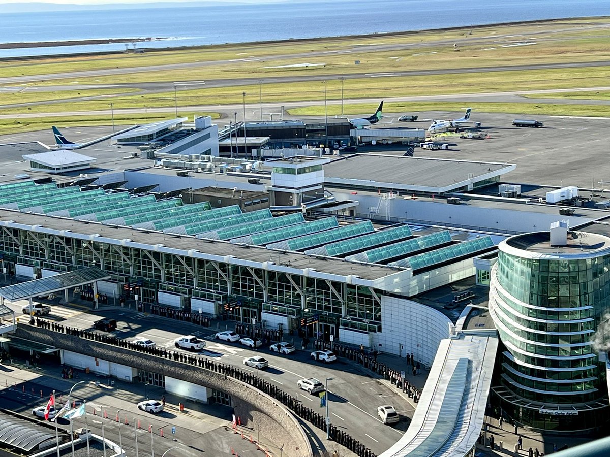 gregsandhu's tweet image. Your friends from YVR tower and CATCA support you! Solidarity.